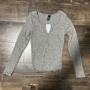 Windsor Sweater Size M